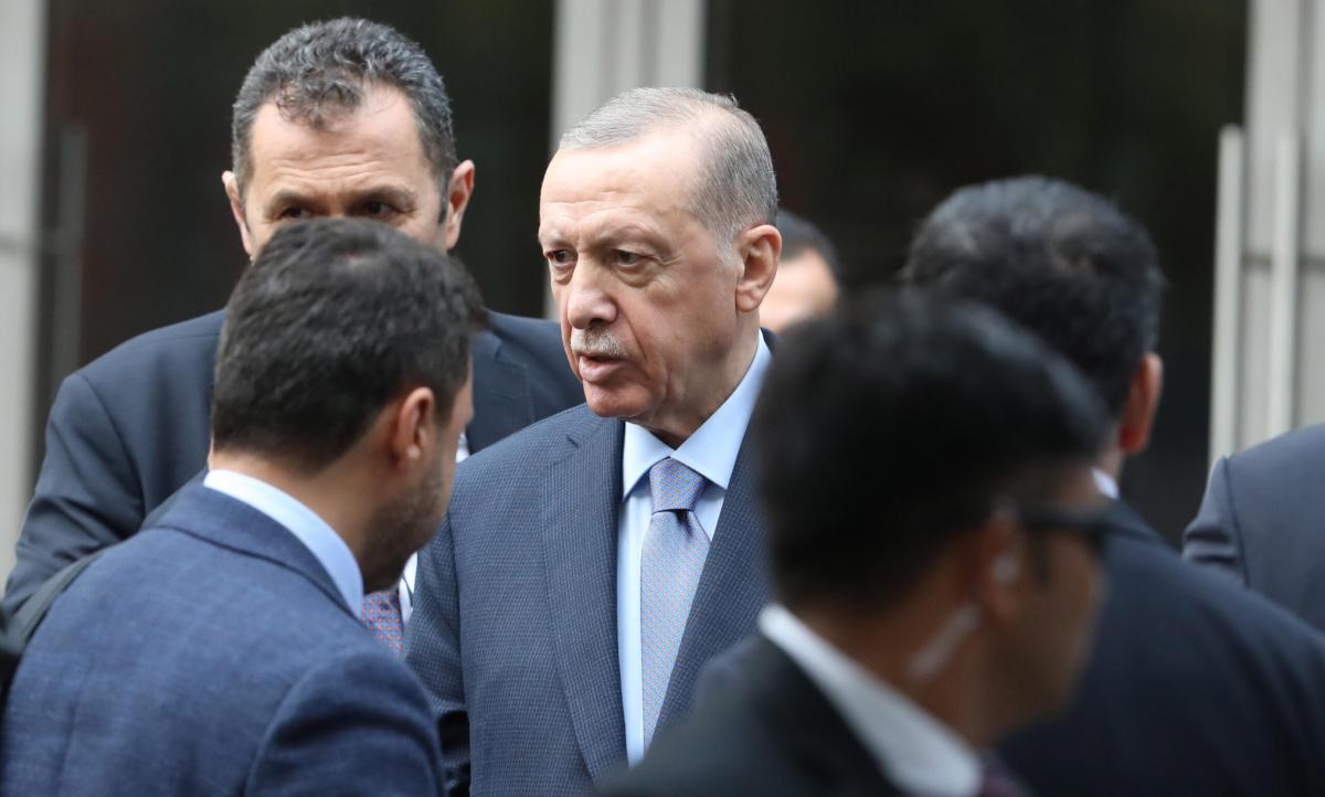 Erdogan: “L’Ue tenta di tagliare le sue relazioni con la Turchia”