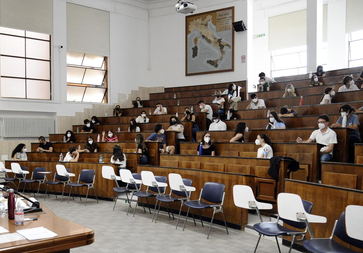 Test ingresso Medicina 2023: posti, date prove e quiz, graduatoria e risultati: come prepararsi