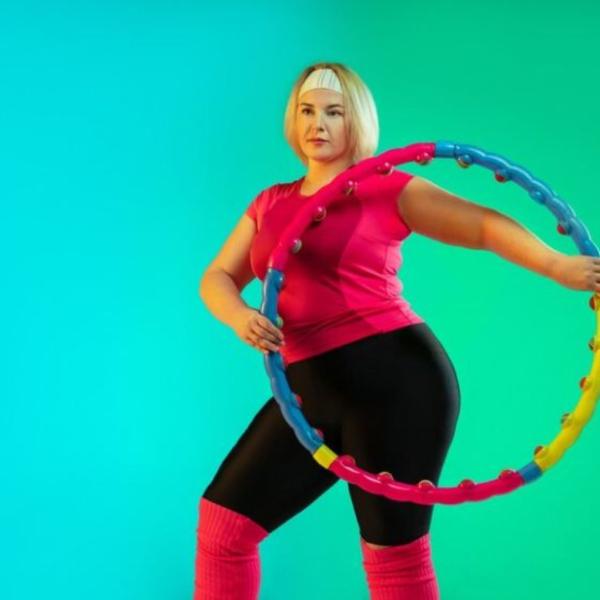 Come usare l’hula hoop per dimagrire e quante calorie si bruciano