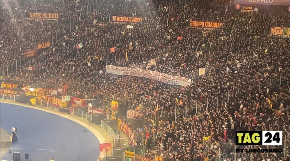 Roma – Fiorentina i tifosi giallorossi sono con Mourinho: “Romanista a vita”, striscione e interviste | Video