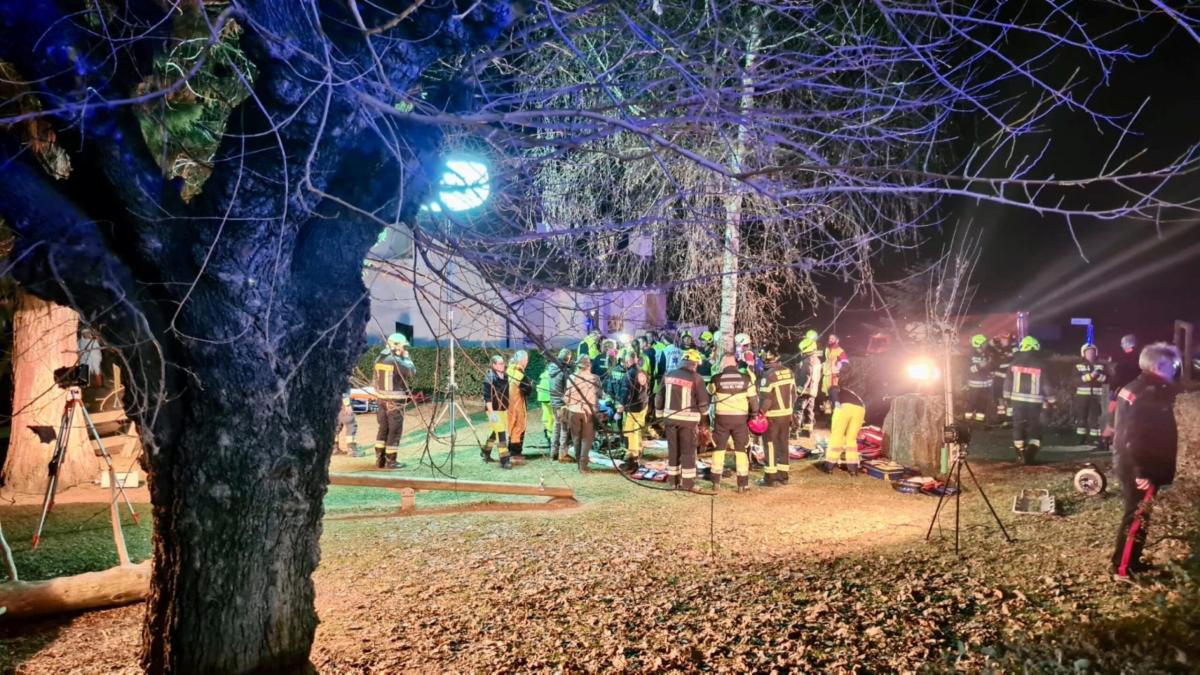 Carro di Carnevale si ribalta in Alto Adige, oltre 16 feriti