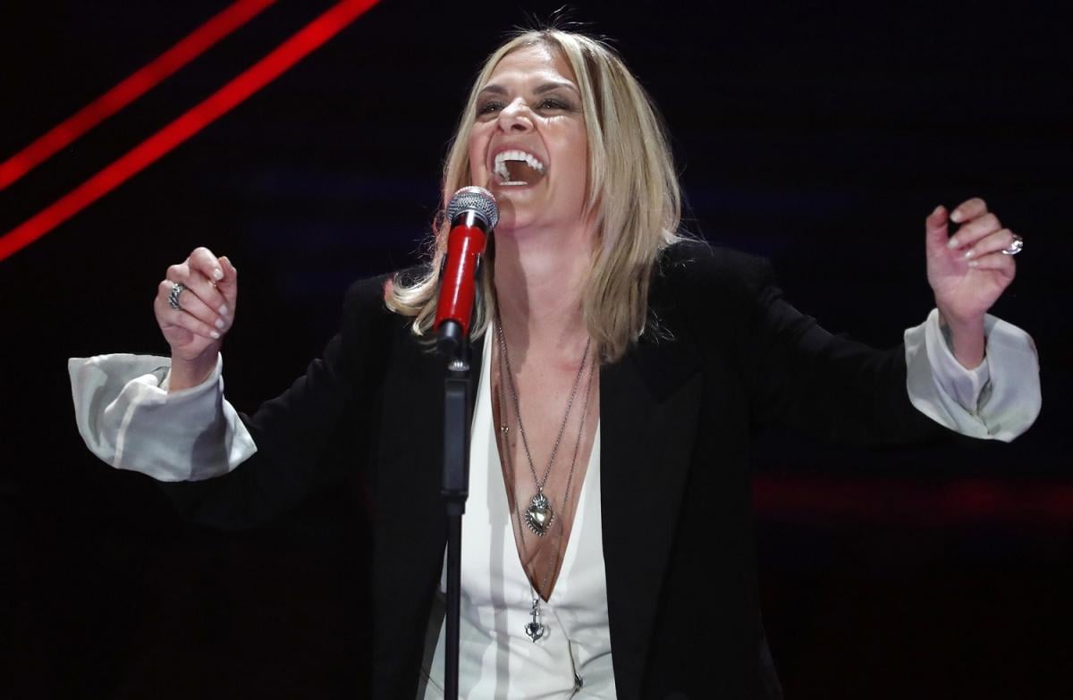 Irene Grandi annuncia sui social la sia nuova canzone e si lancia nell’elogio di Vasco