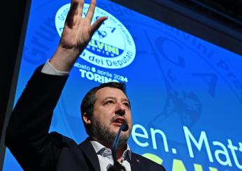 Bari, Salvini avverte Emiliano e Decaro: “La vostra parabola sta per finire. Il candidato sindaco di centrodestra? Abbiamo diverse proposte” | VIDEO