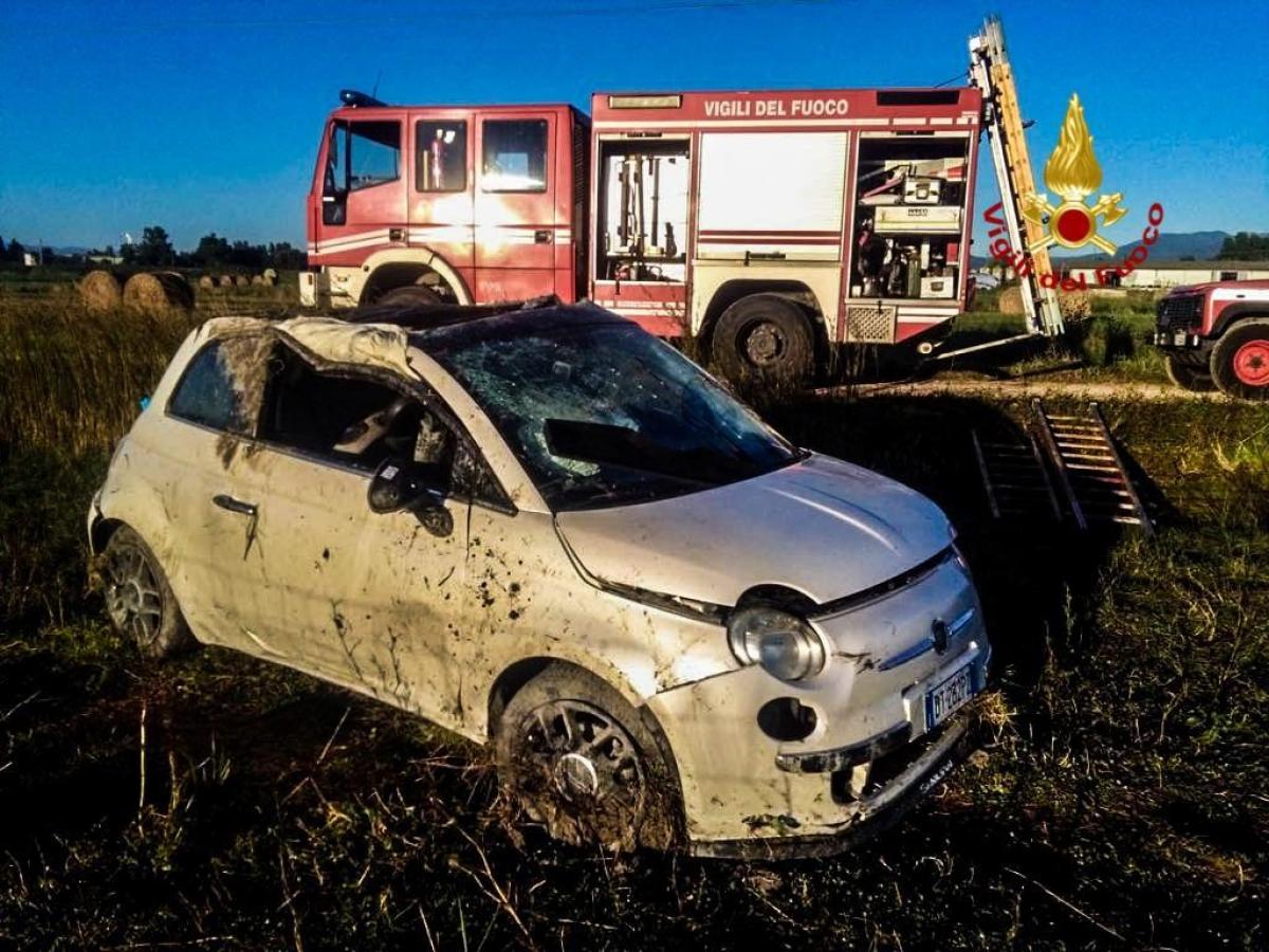 Incidente via Migliara 51 Pontinia, 21enne esce di strada e si schi…