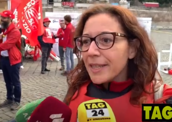 Manifestazione CGIL e UIL a Roma 17 novembre, i partecipanti cantan…