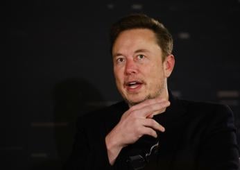 Elon Musk, in cantiere un film sulla sua vita: sarà diretto da Darren Aronofsky