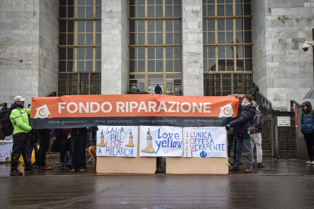 Ultima Generazione e Lega: scontro tra i manifestanti a Milano | VIDEO