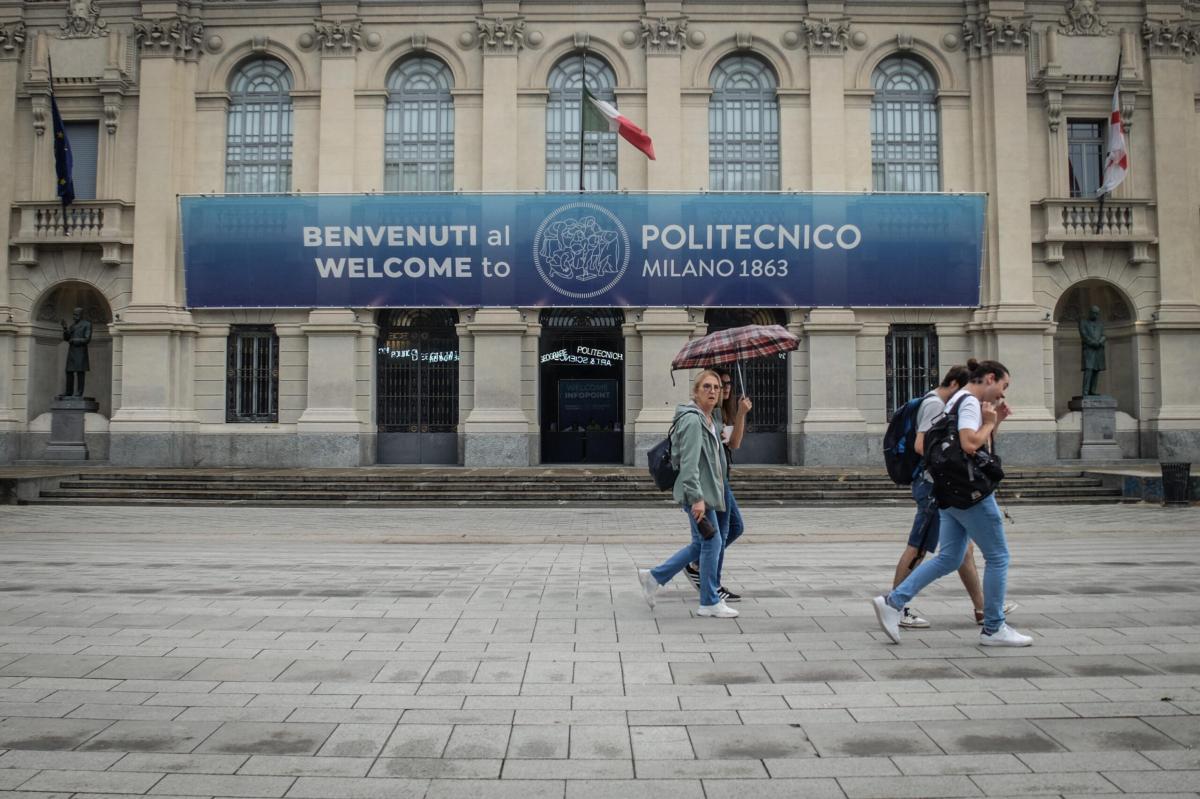 Milano, studenti musulmani del Politecnico chiedono lo stop delle lezioni per la fine del Ramadan. Sardone (Lega): “Proposta irricevibile”