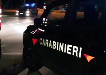 Asti, donna di 45 anni gambizzata in pieno centro: “So chi è stato”