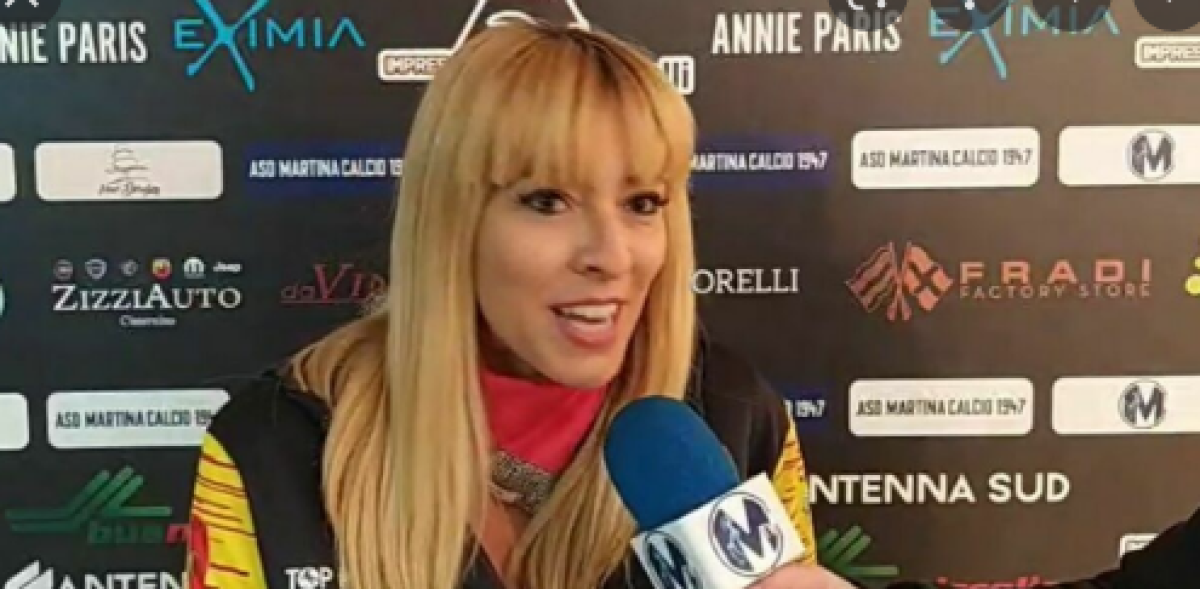 Paola Vella chi è: età, biografia, insulti sessisti