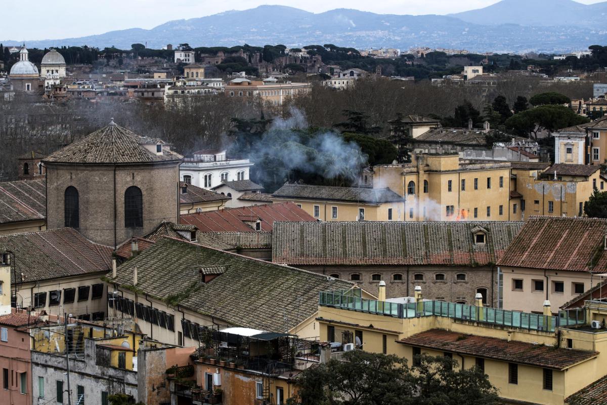 Roma, incendi e aggressioni a Regina Coeli. La denuncia del sindaca…