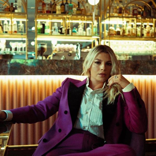 Emma Marrone, “Mezzo mondo” è il nuovo singolo: lo spoiler su TikTok (AUDIO)