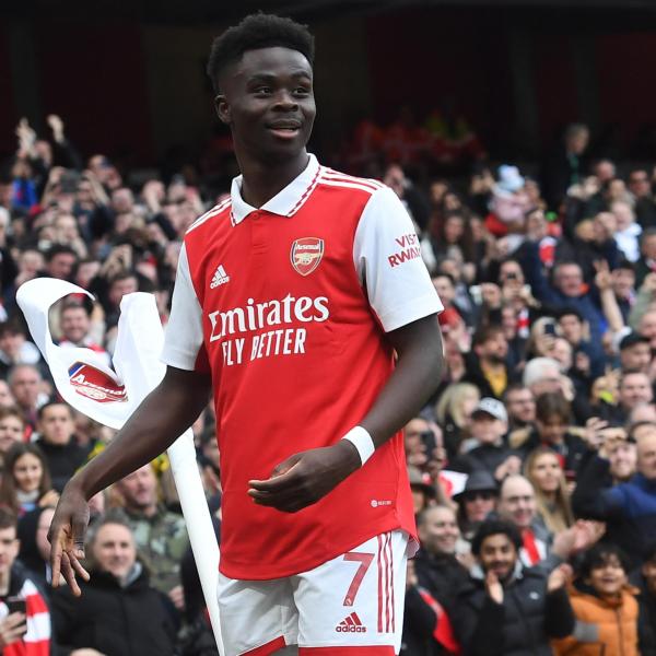 Saka rinnova con l’Arsenal: ufficiale l’accordo fino al 2027