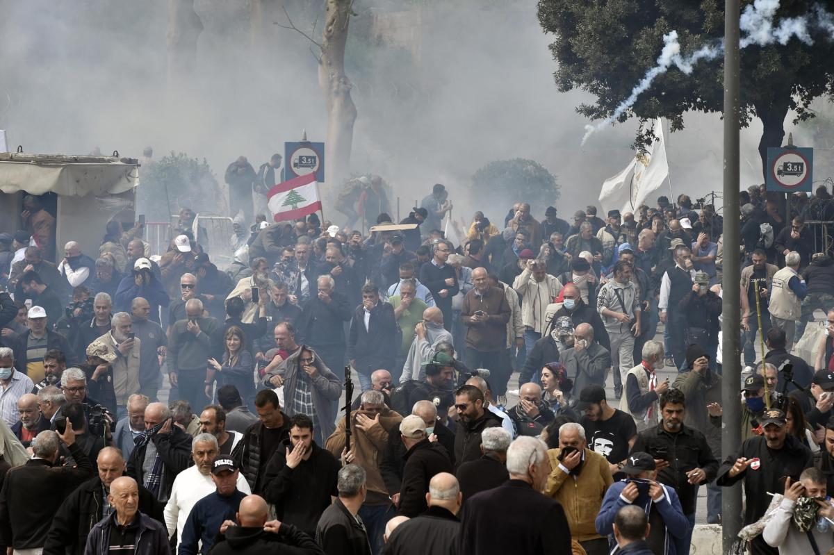 Proteste in Libano, ecco le cause dei disordini di oggi a Beirut