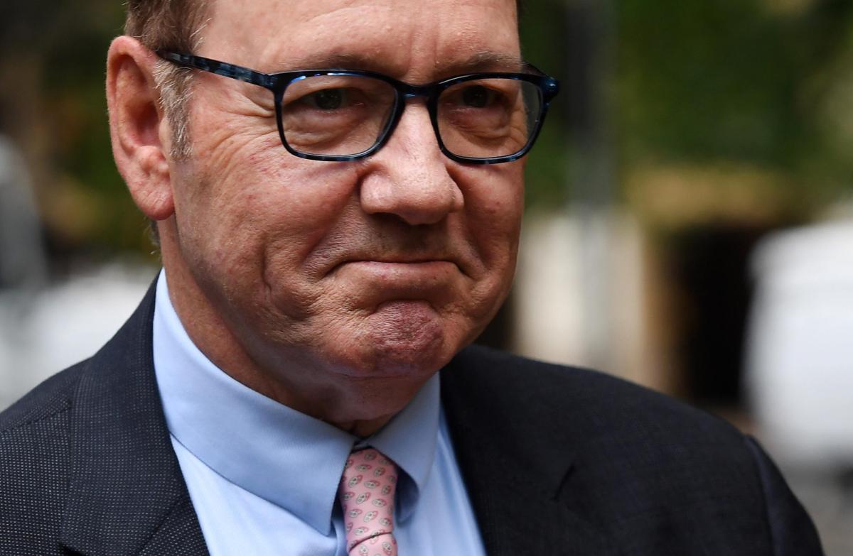 Kevin Spacey al processo sulle accuse di molestie si dichiara innoc…