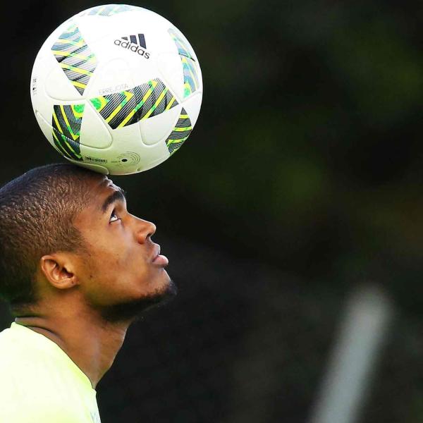 Douglas Costa al Fluminense, è ufficiale: l’ex Juventus torna in Brasile