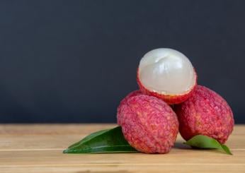 Quali sono i benefici del litchi: come mangiarlo e controindicazioni