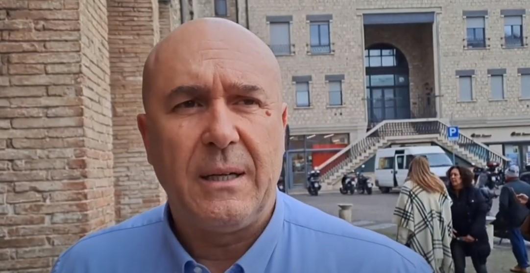 Manganellate a studenti Pisa, Bandecchi (AP): “Sconcertante la gestione delle forze dell’ordine” | VIDEO