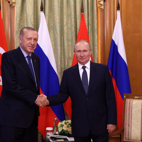 Erdogan annuncia: “Mi sono fatto promotore con Putin di organizzare…