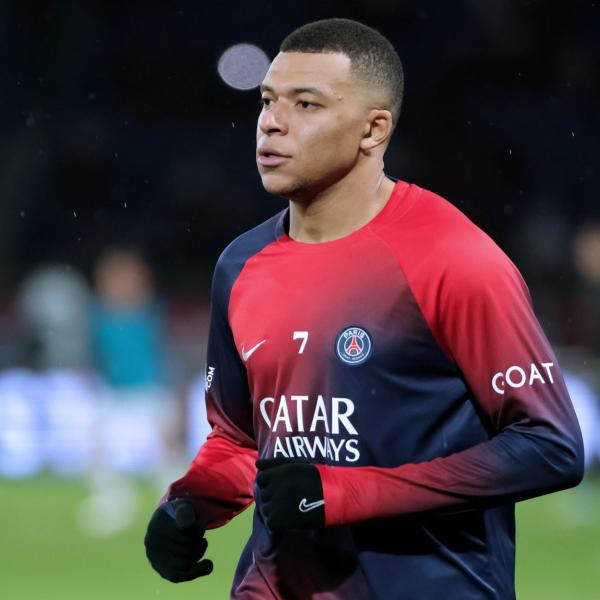 Mbappé-Psg, è finita: l’attaccante dice addio al club parigino, non rinnoverà il contratto