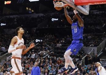 NBA, 48 punti per Irving e rimonta dei Mavs con Houston