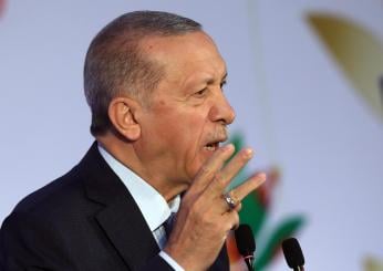 Erdogan: “Non emarginare la Russia dagli accordi sul grano”