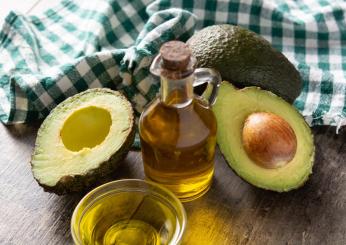 Proprietà dell’olio di avocado per la pelle: come si usa, controindicazioni