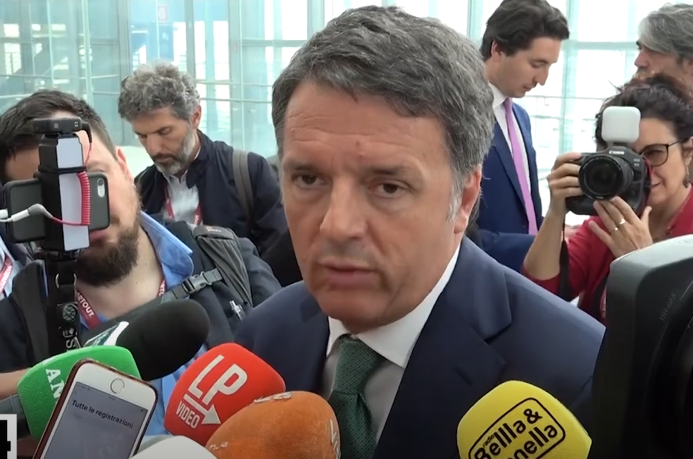 Riforma calcio, Renzi: “La politica ne stia fuori, non si può andare dietro al Lotito di turno, ora basta” | VIDEO