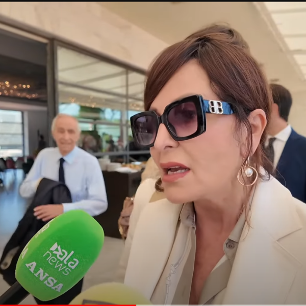 “Cogne mette le ali”, la ministra Santanchè insiste: “L’elicottero è sostenibile perché è veloce”| VIDEO