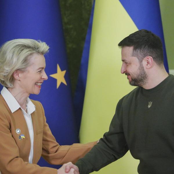 Kiev, primo vertice di guerra tra Von der Leyen e Zelensky: “Sanzio…