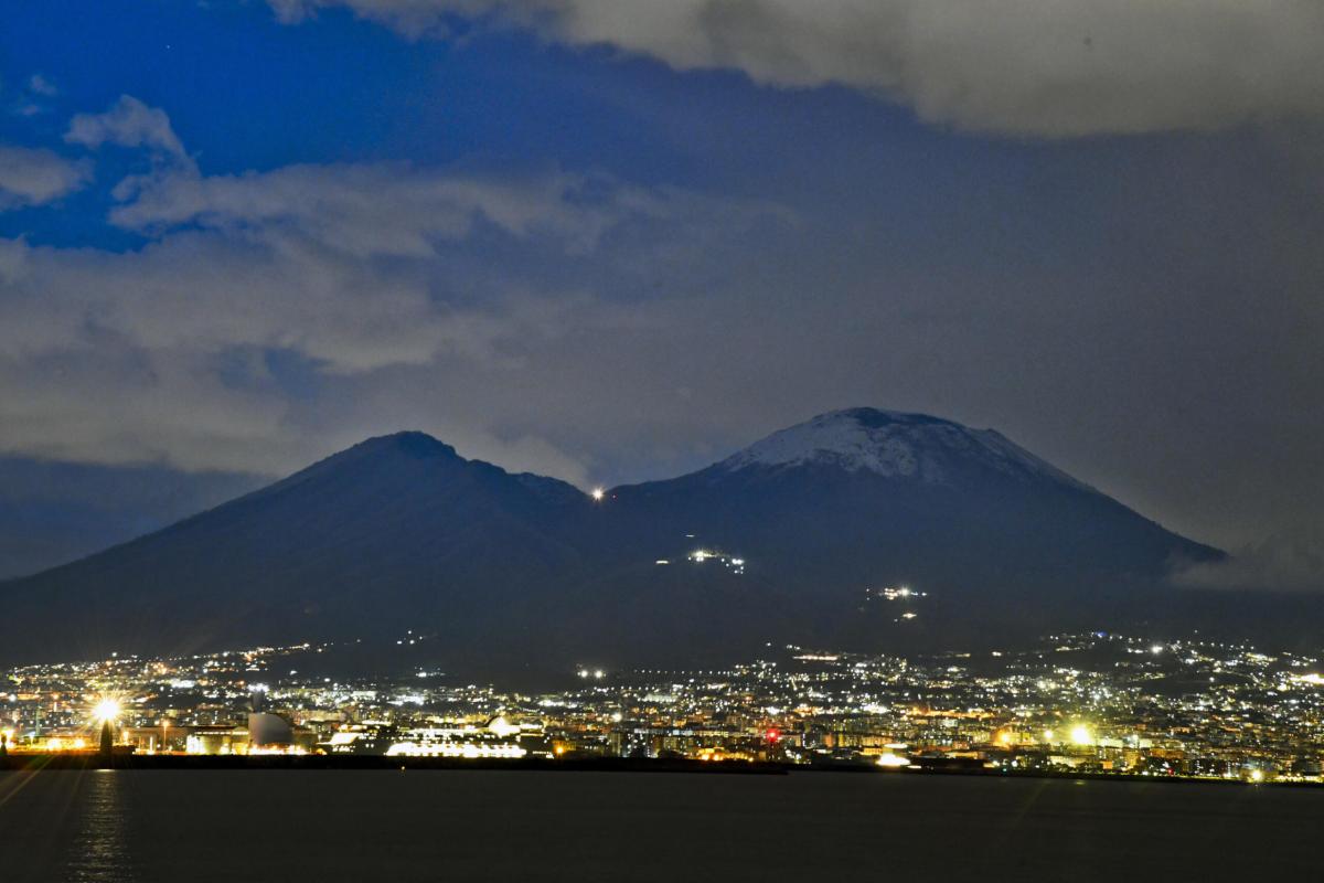 Napoli, scossa di terremoto di magnitudo 3.1 nella zona del Vesuvio: non ci sono feriti o danni