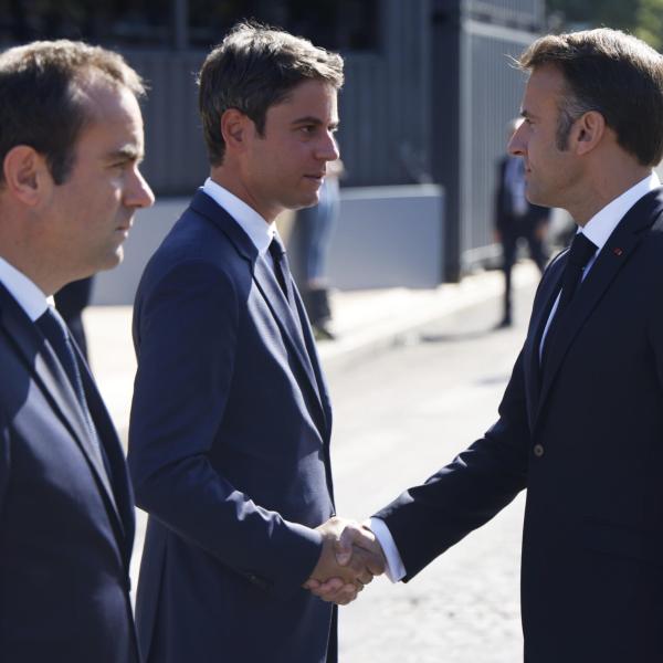 Francia, Macron accetta le dimissioni del primo ministro Attal