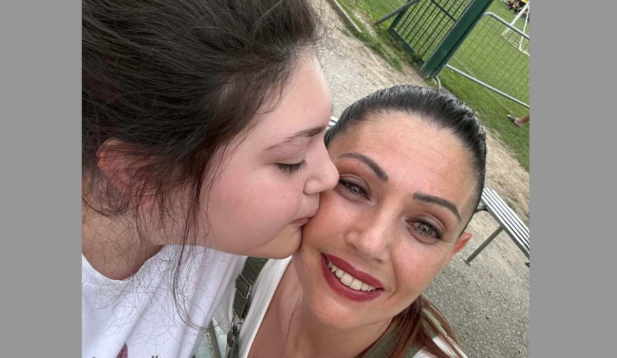 Martina, 17enne con malattia rara, mamma Jessica: “La nostra storia, dal buio a una speranza di cura”