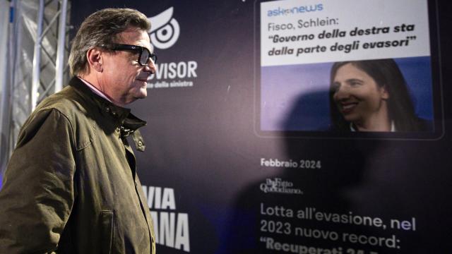 Carlo Calenda al bivio: centro o campo largo? Ma prima c’è la sfida per la leadership di Azione