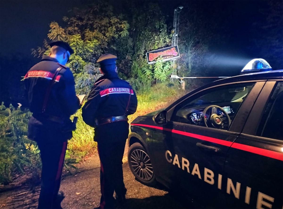 Viterbo, tenta di aggredire la ex fidanzata con una spranga di ferr…