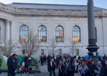 Usa, manifestazioni degli studenti a Yale per la Palestina: continuano le proteste nelle università americane | FOTO e VIDEO