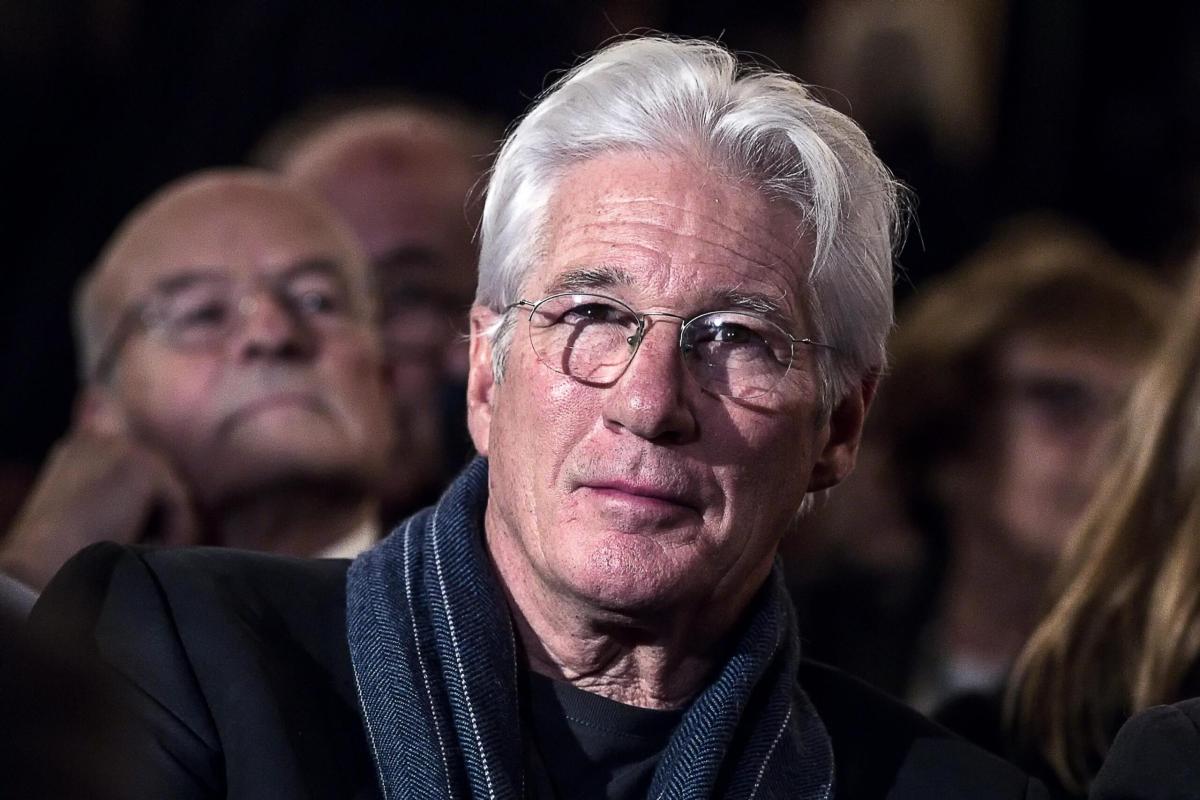 Hoara Borselli attacca Richard Gere su Twitter per il bacio del Dal…