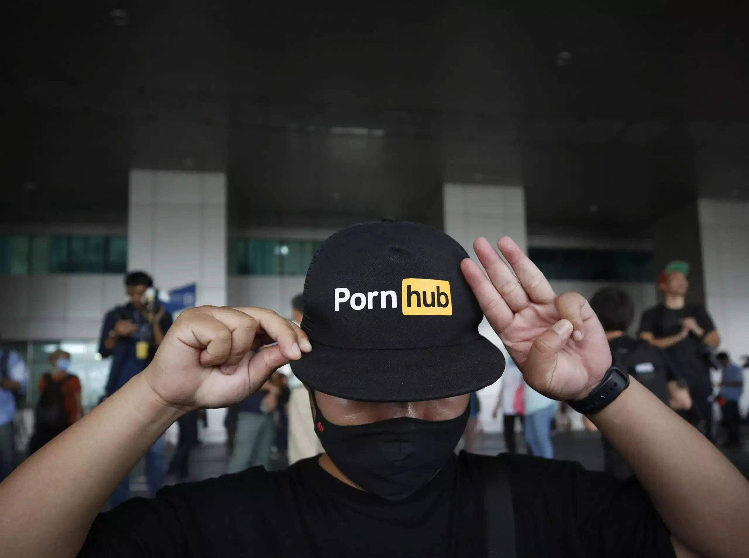 Instagram pornhub, rimosso l’account del sito