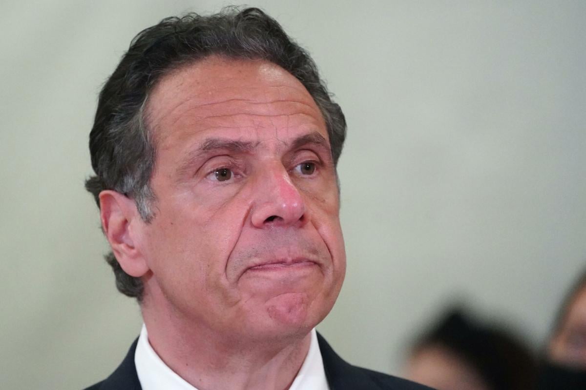 New York, l’ex governatore Cuomo accusato di nuovo di molestie sess…