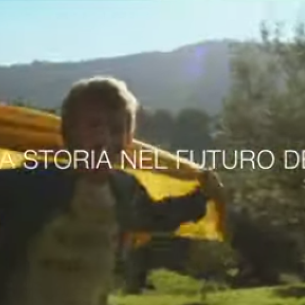 Spot Poste Italiane 2024: qual è la musica che fa colonna sonora alla pubblicità? | VIDEO