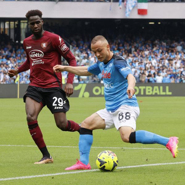 Napoli-Salernitana 1-1, Dia rimanda la festa Scudetto