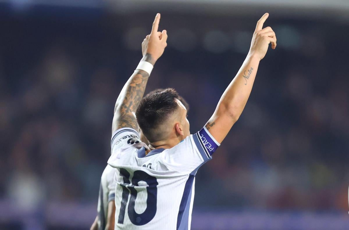 Inter, Lautaro Martinez si consola dopo la delusione Pallone d’oro: trionfo al Golden Foot