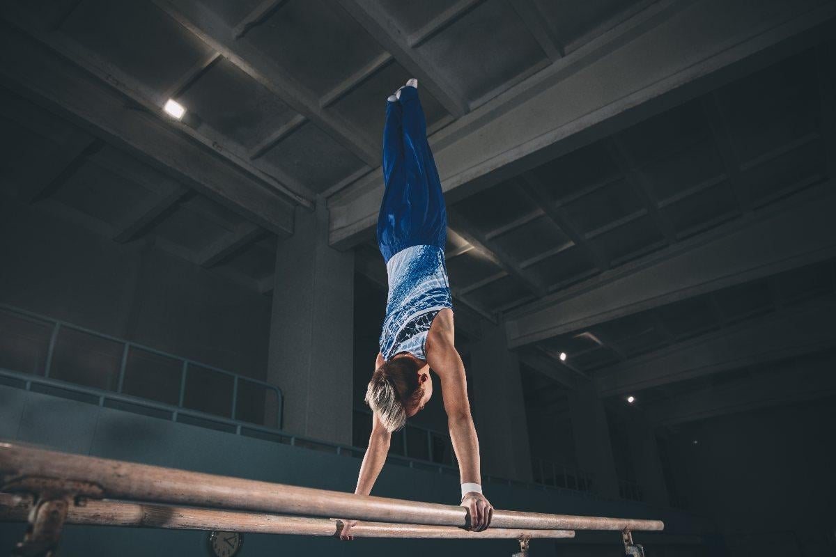 Perché la ginnastica artistica è uno sport adatto ai bambini e da che età si può praticare