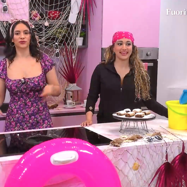 Pain au chocolat: ricetta da leccarsi i baffi di Jessica e Clarissa Selassié | VIDEO