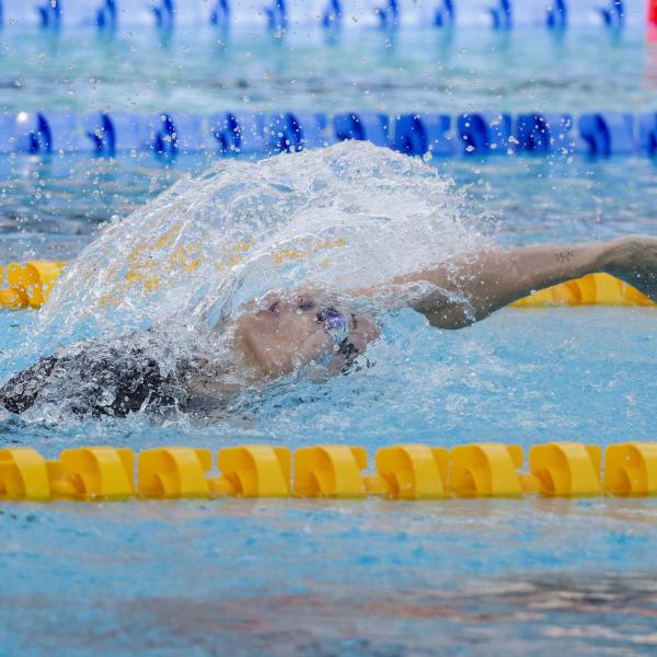 Europei nuoto 2022, Panziera è d’oro nei 100 dorso: “Non ci credo”