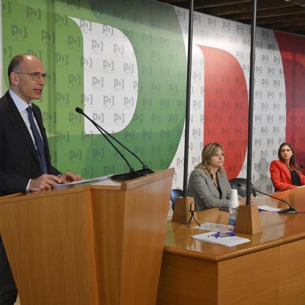 Letta conduce la Direzione Pd: “Punto più critico della nostra storia politica”. Primarie il 12 marzo