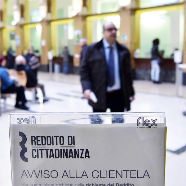 Riattivazione del Reddito di Cittadinanza: nuove opportunità per le famiglie. Guida ai casi in cui è possibile evitare la sospensione e come ottenere nuovamente l’accredito sulla Carta PostePay Rdc