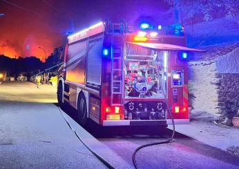 Siracusa, incendio in via don Sturzo nella notte: in fiamme un appartamento, salva una donna