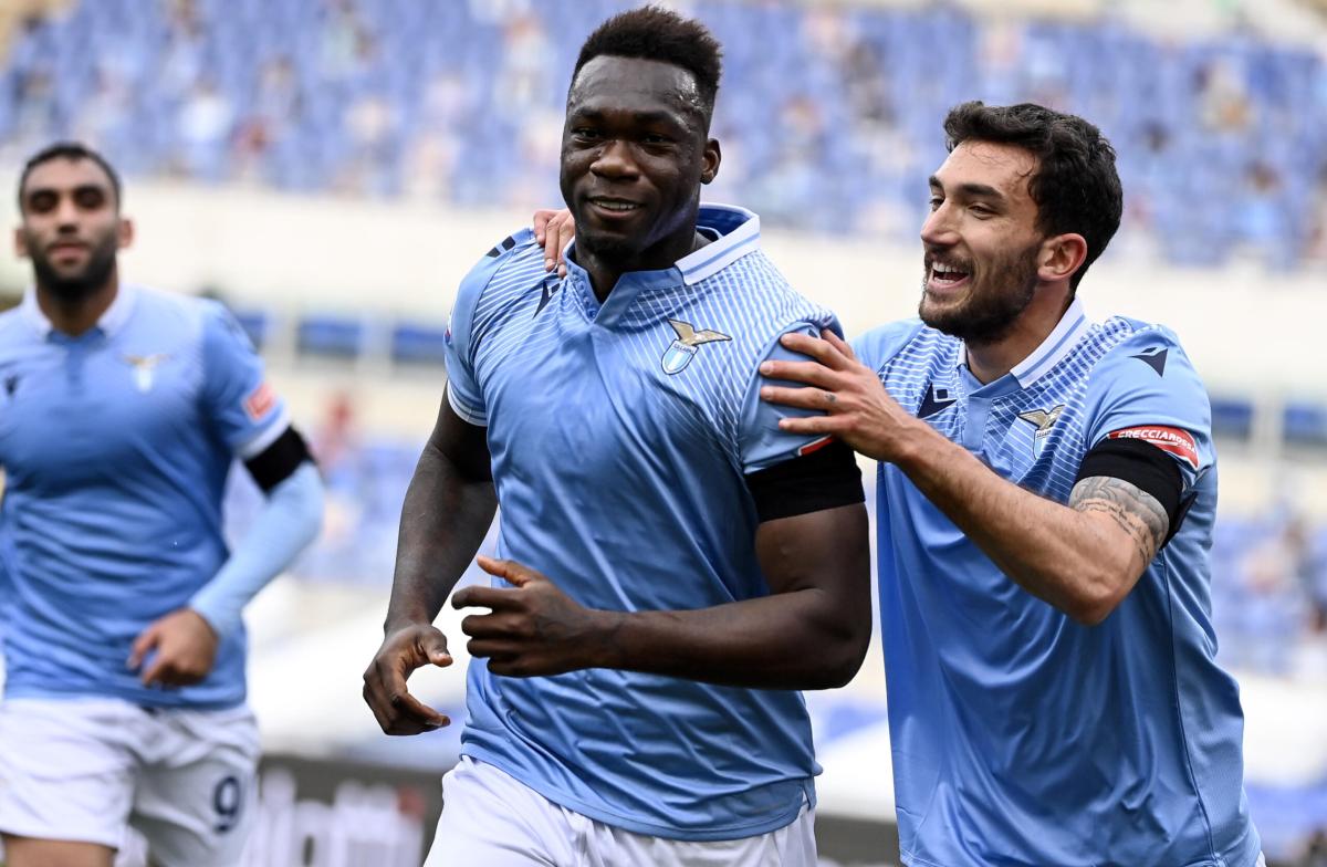 Roma-Lazio, Caicedo: “Nel derby si pensa solo a dare gioia ai tifosi e io giocherei con Immobile titolare. Ecco qual è il mio preferito…”