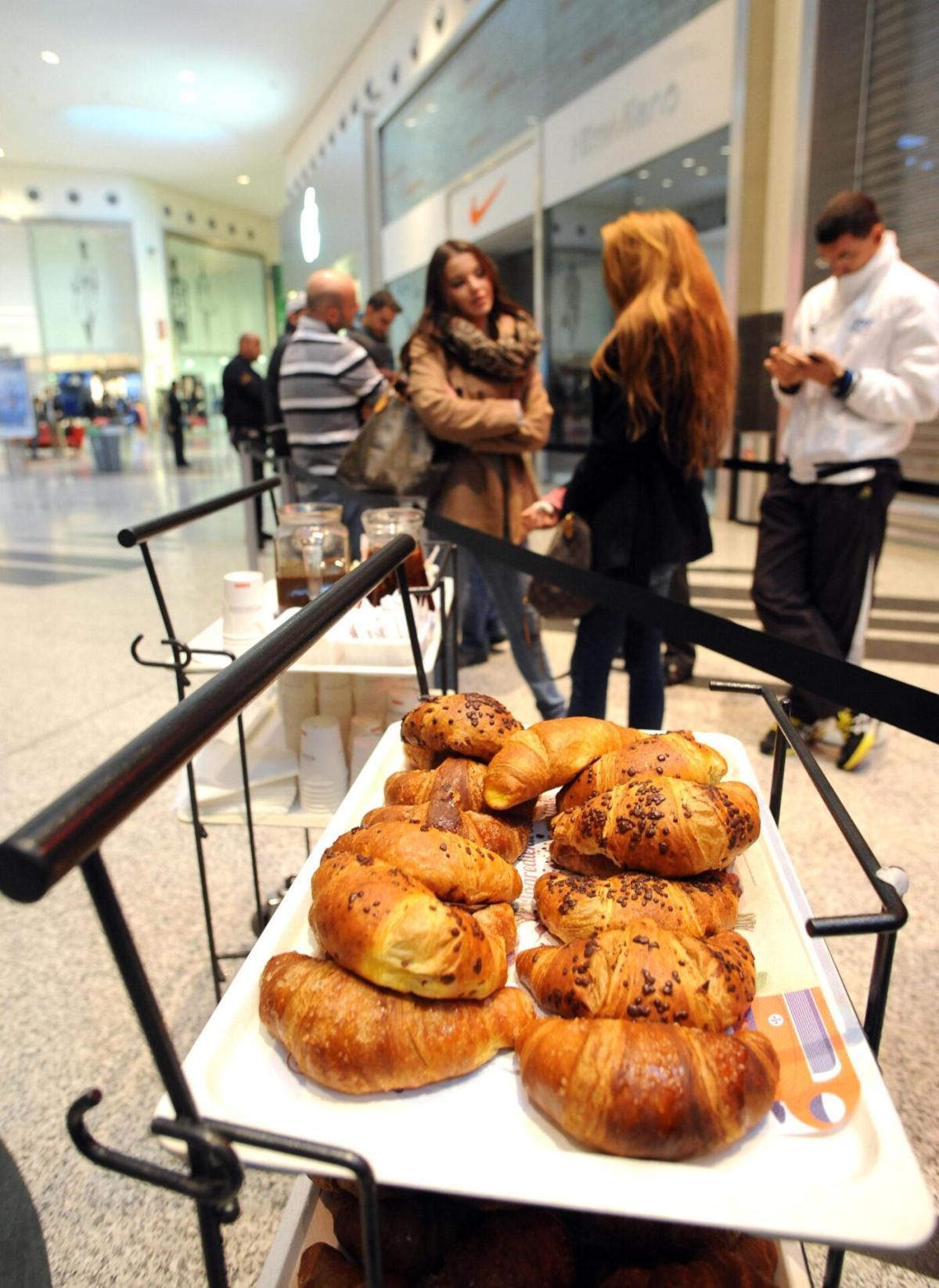 Lecco, 23enne mangia brioche alla crema e ha uno shock anafilattico